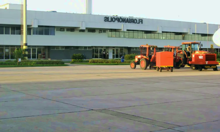 Aeroporto Internacional de Florianópolis-Hercílio Luz