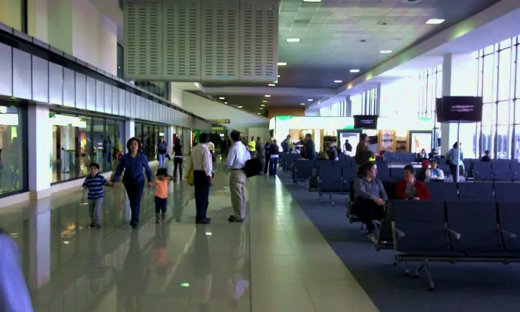 Aeroporto Internacional La Aurora