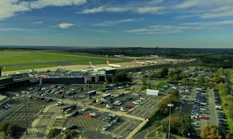 Aeroporto Internacional de Leeds Bradford