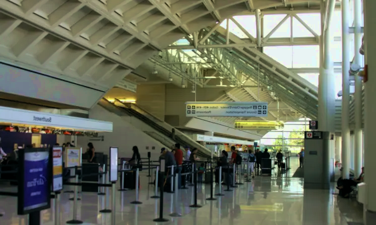 Aeroporto Internacional de Ontário