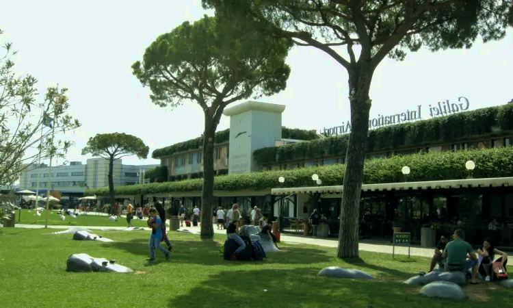 Aeroporto Internacional de Pisa