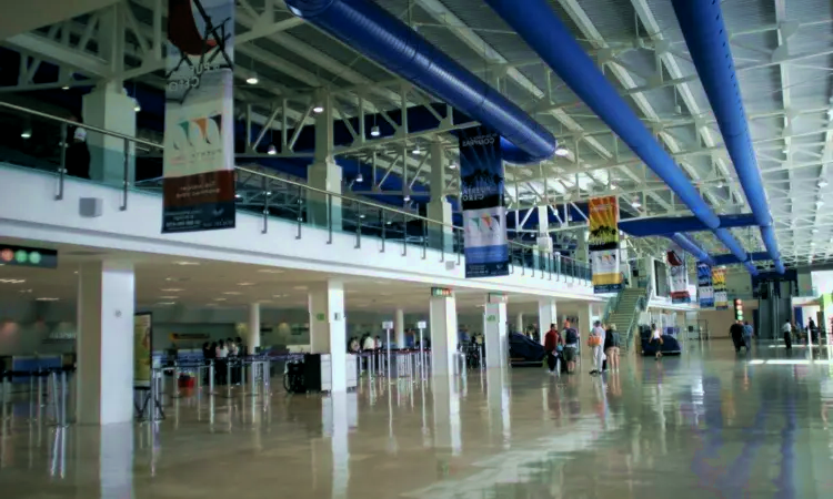 Lic. Aeroporto Internacional Gustavo Díaz Ordaz