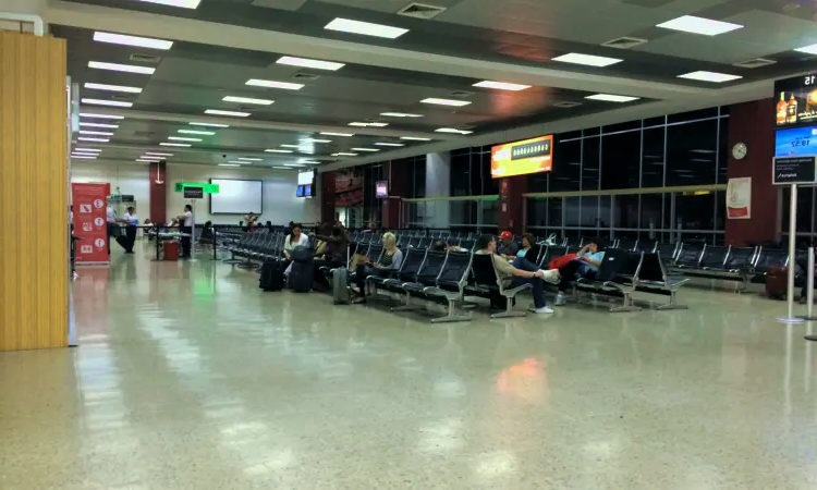 Aeroporto Internacional Monsenhor Óscar Arnulfo Romero