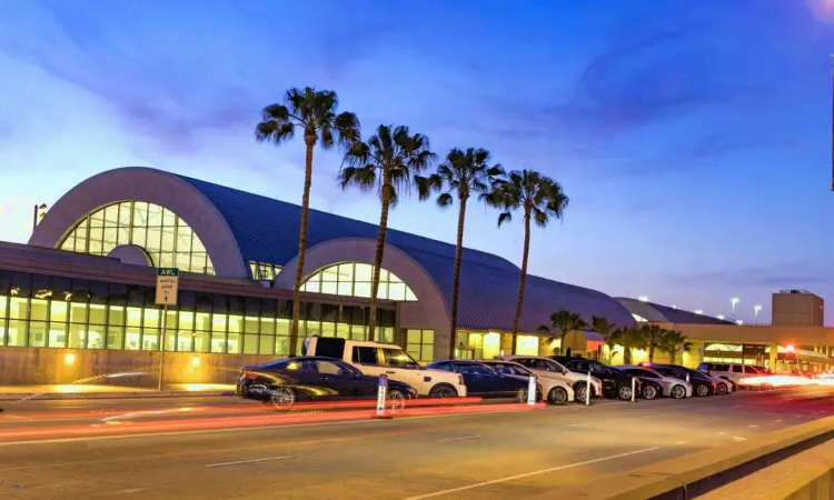 Aeroporto Internacional John Wayne