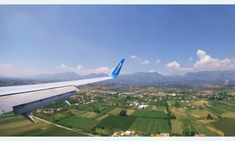 Aeroporto Internacional de Tirana