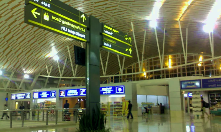 Aeroporto Internacional Sultão Hasanuddin