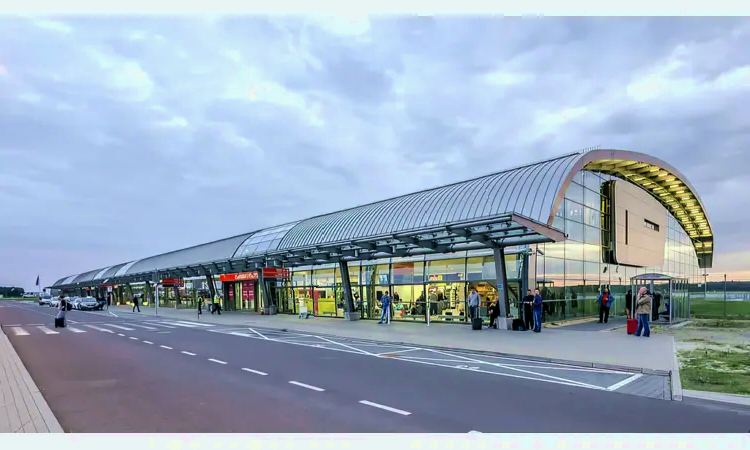 Aeroporto Varsóvia-ModlIn Mazovia