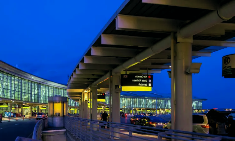 Aeroporto Internacional Pearson de Toronto