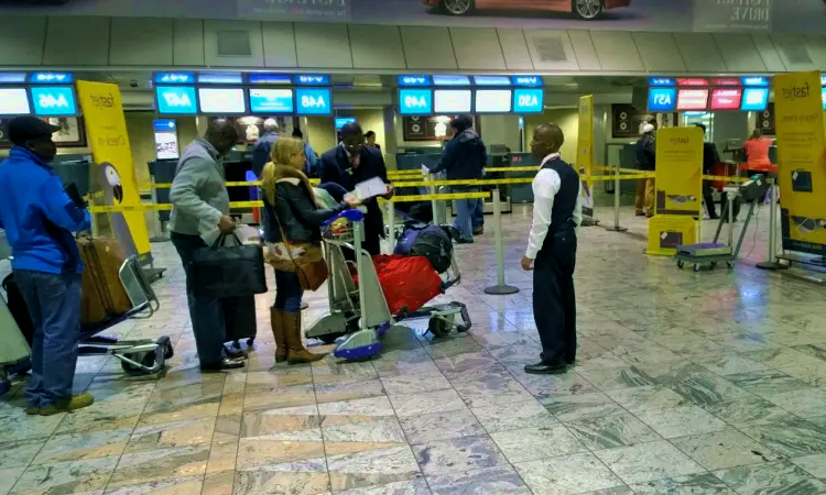 Aeroporto Internacional Abeid Amani Karume